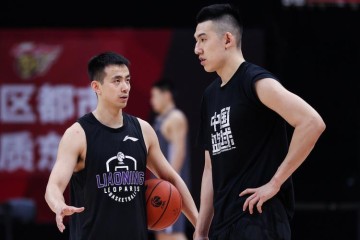 沈阳晚报：辽篮阵容巨变 迎接CBA新挑战